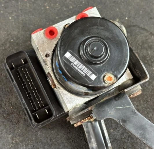 Conjunto de módulo de bomba de freno antibloqueo ABS 2011-2014 Mazda 2 1,5 L OEM 11-14 Foto 3 de 4