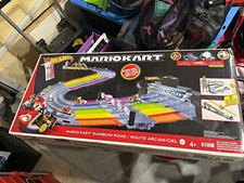 Hot Wheels Mario Kart Rainbow Road Track Set, Multicolor Super Mario Bros.