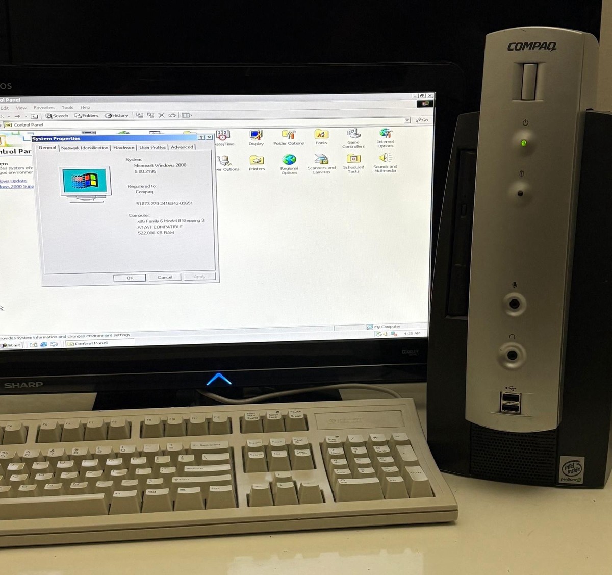 Vintage Compaq Ipaq Pentium III Desktop PC Windows 2000