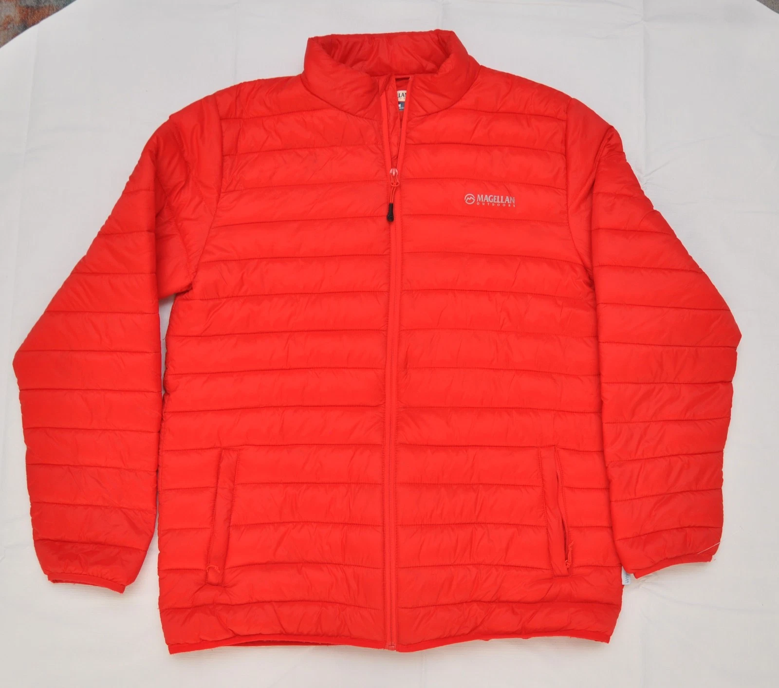 Magellan Outdoors Red Puffer Jacket Men’s M Classic Fit Water Resistant EXCELLEN