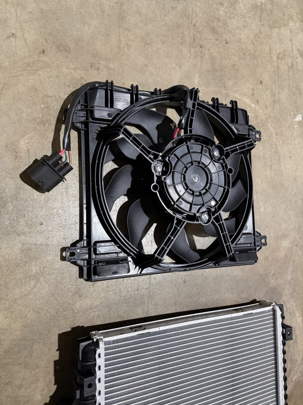 Lamborghini Huracan Audi R8 V10 Engine Radiator Cooling AC Condenser Fan Shroud