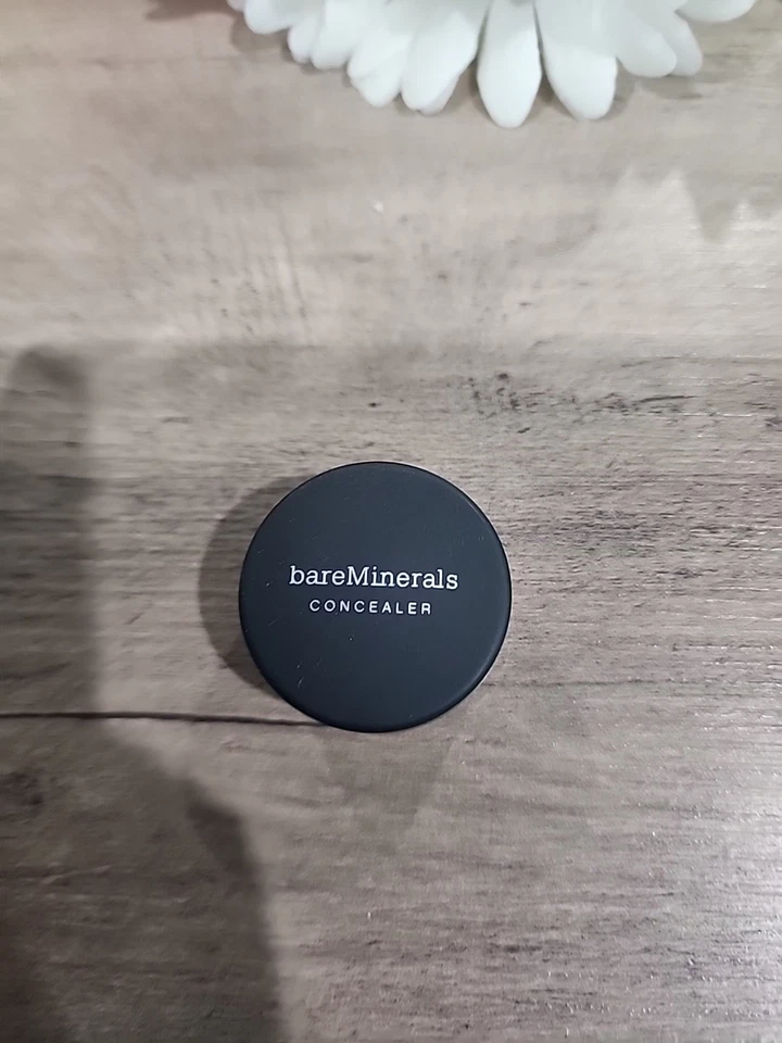 bareMinerals Bisque 1B Multi-Tasking SPF20 Concealer Full Size 2g SEALED NEW - Image 2 of 3