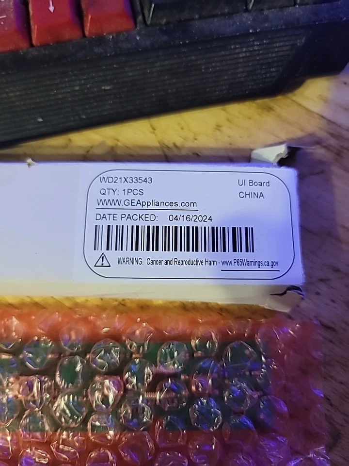 GE WD21X33543 UI Control Board. Box Damaged Part New - Image 2 of 2