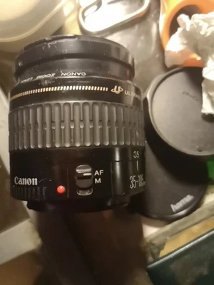 Objectif Canon Monture EF 35-105 mm - 1/4.5-5.6 - Photo 1/3