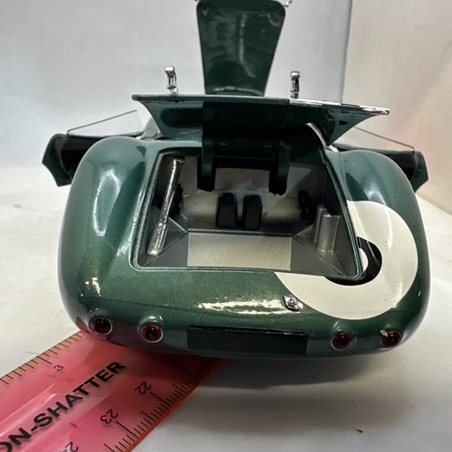 SHELBY SAMMLERSTÜCKE 1:18 MASSSTAB ASTON MARTIN DBR1 GRÜN Carroll Shelby Druckguss - Bild 12 von 23