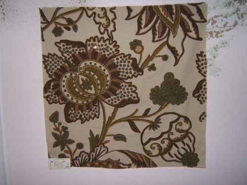 Lee Jofa, Jardin Crewel, Floral Crewel, Remnants,Various Sizes - Picture 2 of 4