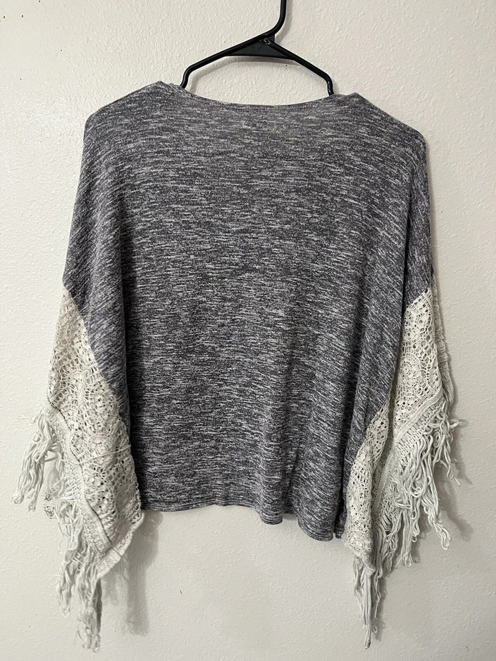 Suéter Poncho Hollister Frinche-Hem - Talla M/L - Gris jaspeado Foto 3 de 4