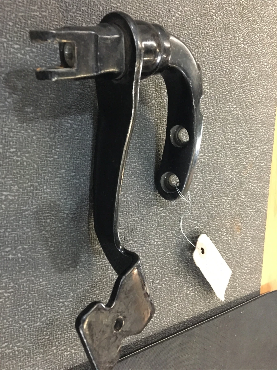 Harley Davidson OEM rear brake pedal and support #42542-06/42481  