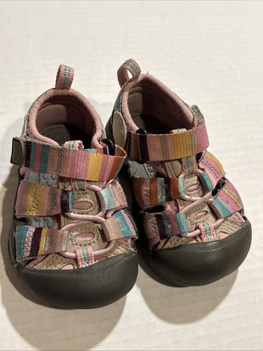 Keen Toddler Kids Sz 4 Newport H2 Sandals Hiking Water Pink - Picture 2 of 6