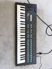 Yamaha DX100 Digital Synthesizer