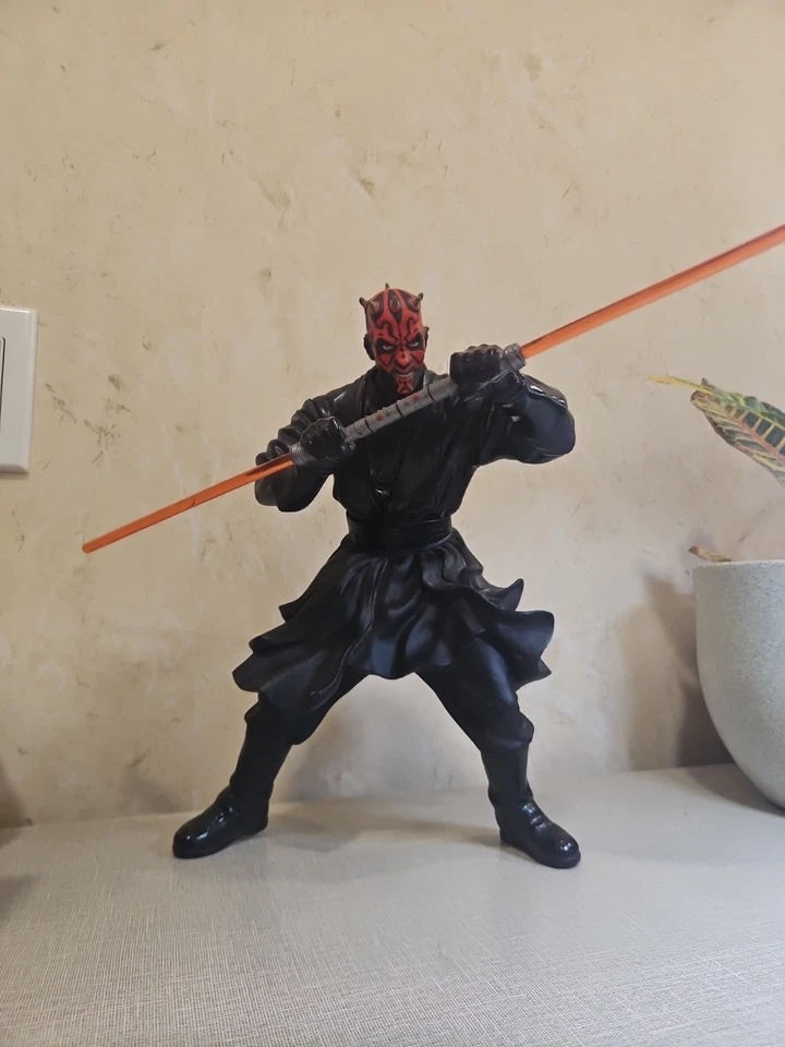 Star Wars EP1 Darth Maul 12" Mega LE Collectible Figure Light Up Saber - Image 3 of 4