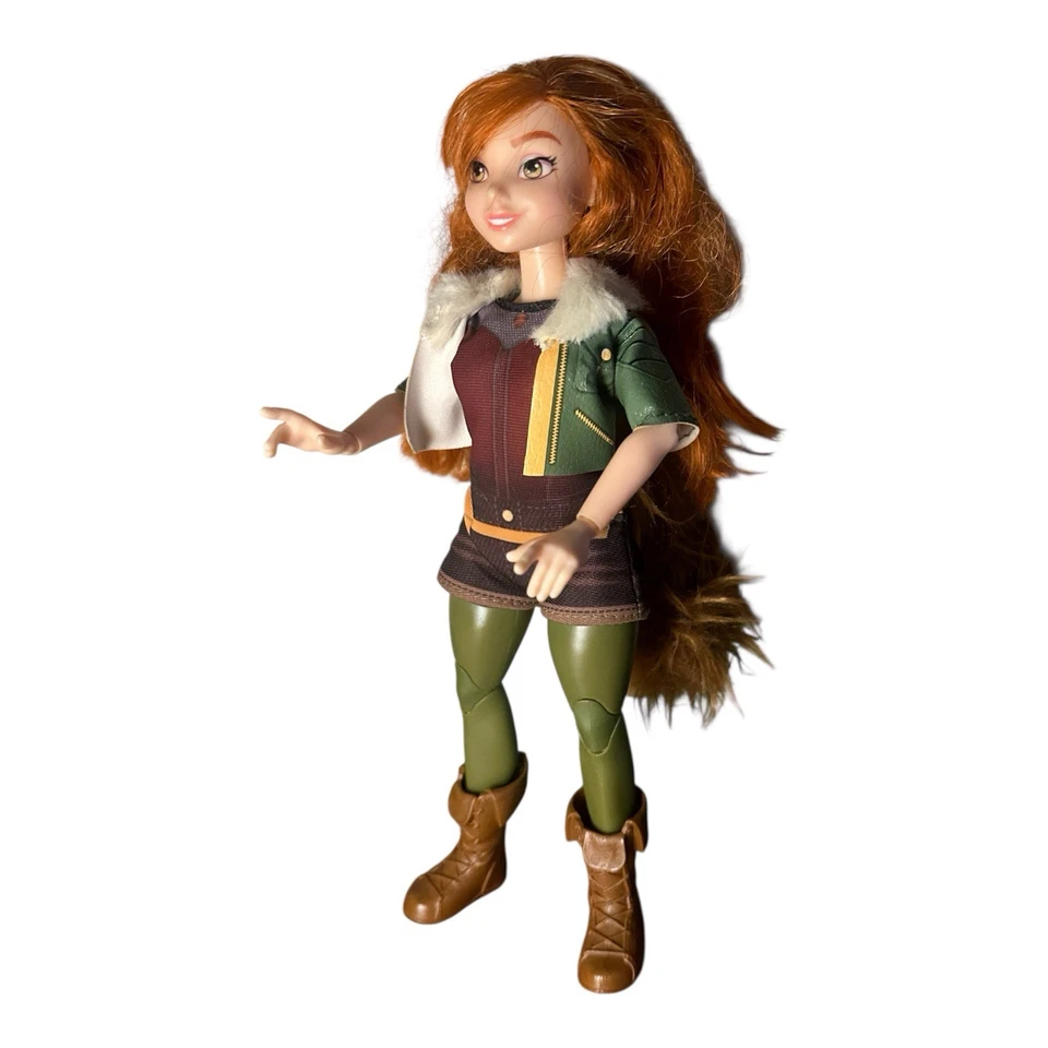 Muñeca de acción Marvel Rising SQUIREL GIRL 11” pelo rojo botas cola en muy buen estado de colección Foto 2 de 4