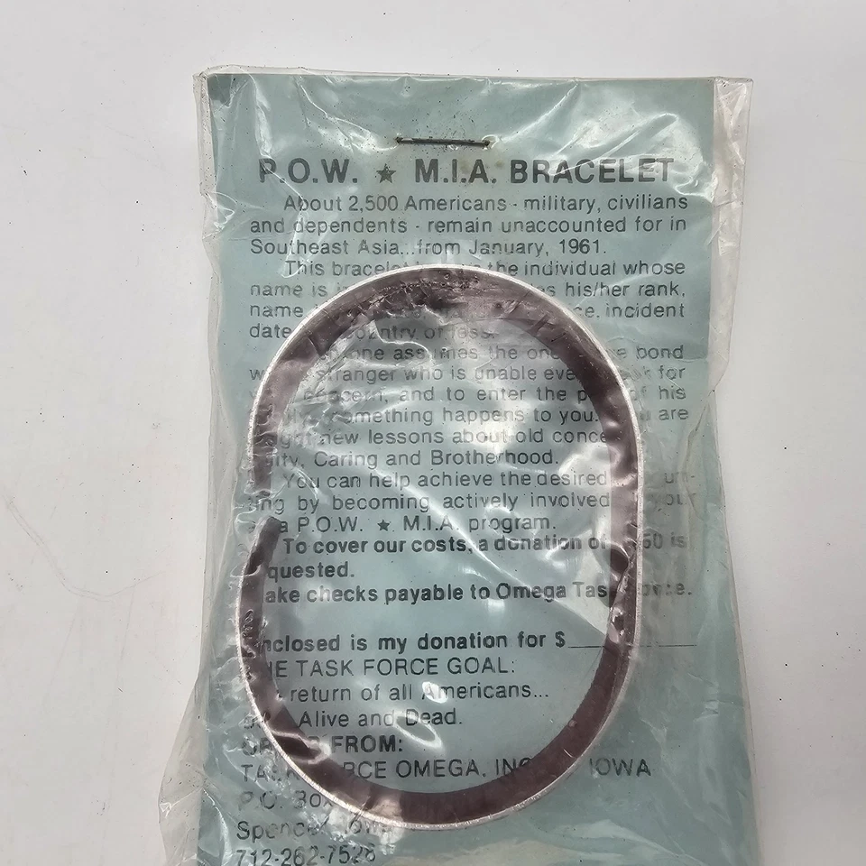 Pow Mia Red Metal Bracelet & Ring SGM Edward J Guillory 6-18-67 Vietnam  - Image 4 of 4