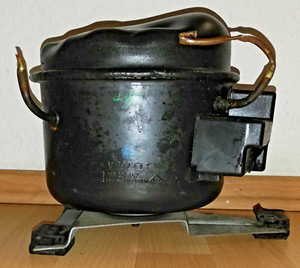 Kühlschrankkompressor   ,  MODEL :V792 für  Freezer BOSCH GT218.