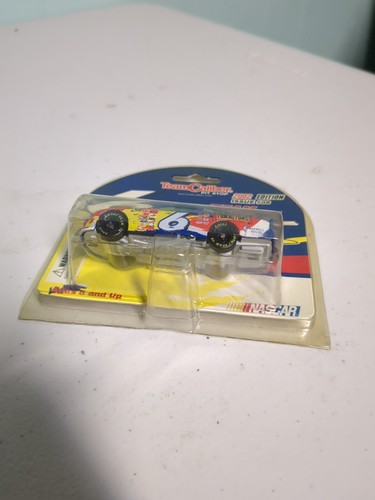 Mark Martin 1/64 #6 Kraft Foods 2002 Ford Taurus Team Calibro Pit Stop, Nuovo con scatola. - Foto 6 di 6