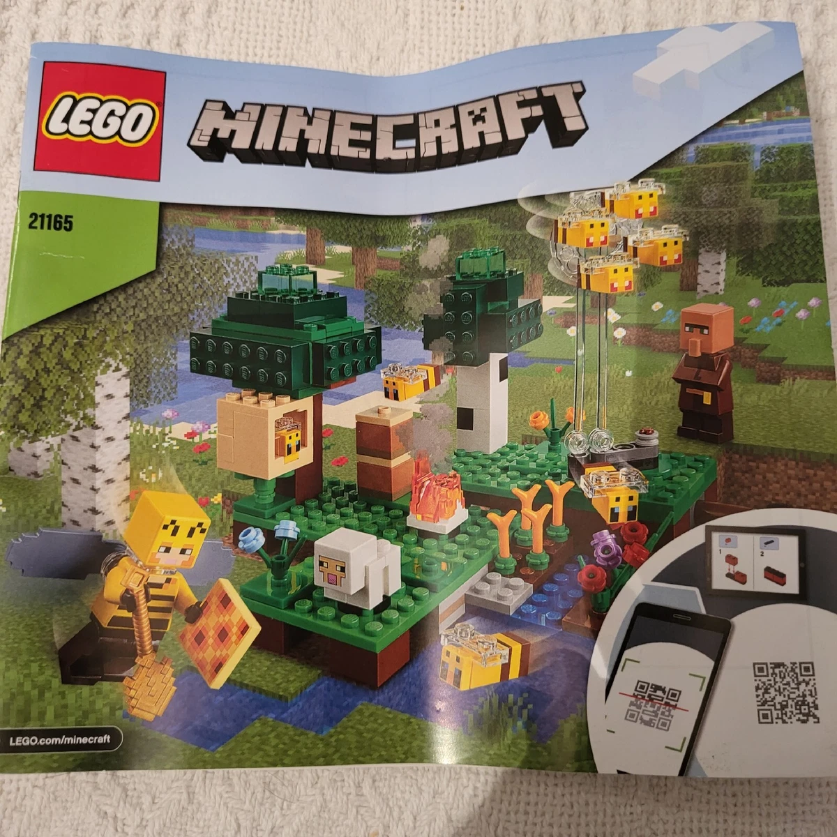 LEGO Minecraft The Bee Farm 21165 Pre Owned W Instructions
