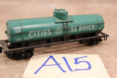 A15B VINTAGE HO SCALE TANK CAR CITIES SERVICE SINGLE DOME GAS/OIL