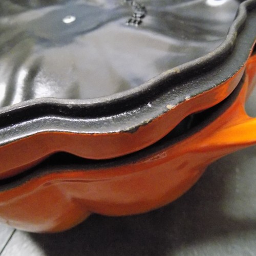 Staub Enameled Cast Iron - Fall Pumpkin Cocotte - Dutch Oven 3.5 Quart RARE - Picture 12 of 21