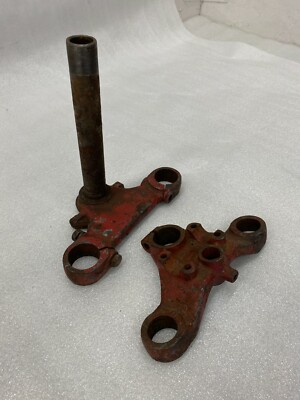 BSA A50 A65 FORK TOP & BOTTOM STEERING YOKE CLIP CLAMP CROWN TRIPLE TREE     26