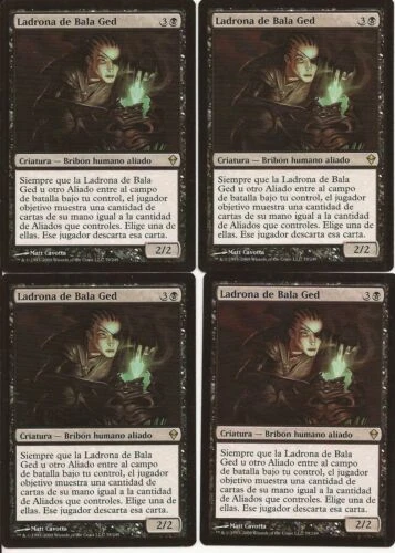 Cartas sueltas de juegos de cartas coleccionables negros Magic: The Gathering con 4x
