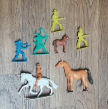 Vintage Plastic Cowboys  Indians Horse Lot of 8 Pieces Figures