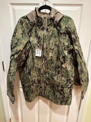 NEW US Navy Working Uniform NWU Type III Parka Medium Regular AOR2