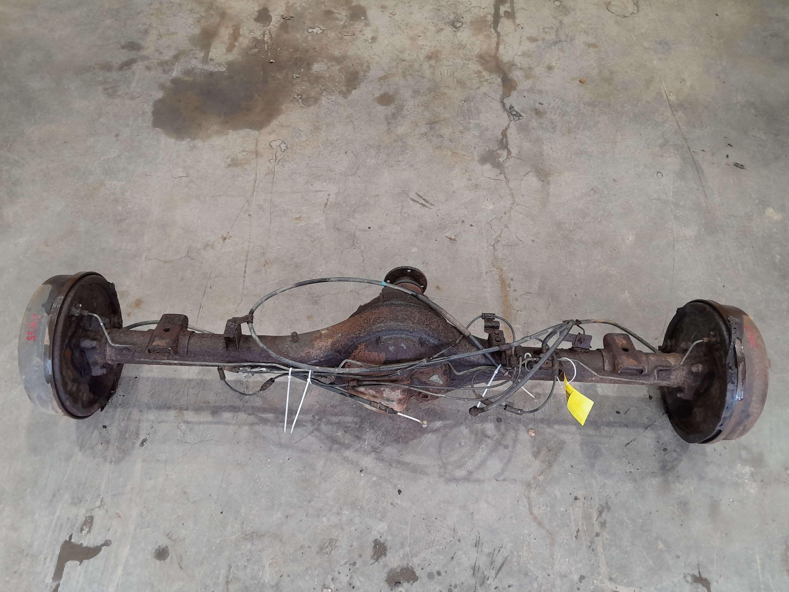 03 04 Nissan Frontier 3.3L 4x4 Rear Axle Assembly 4.636 Ratio OEM ...