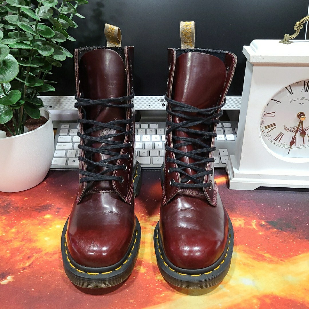 Vegan 1460 Cherry Boots Dr Martens Cherry Red Oxford Rub Off
