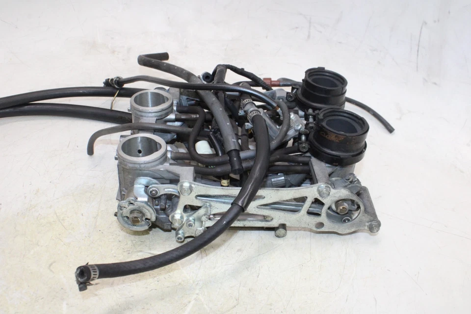 Honda Interceptor 800 VFR800A 2002 ABS OEM inyectores de combustible principales/cuerpos del acelerador Foto 4 de 4