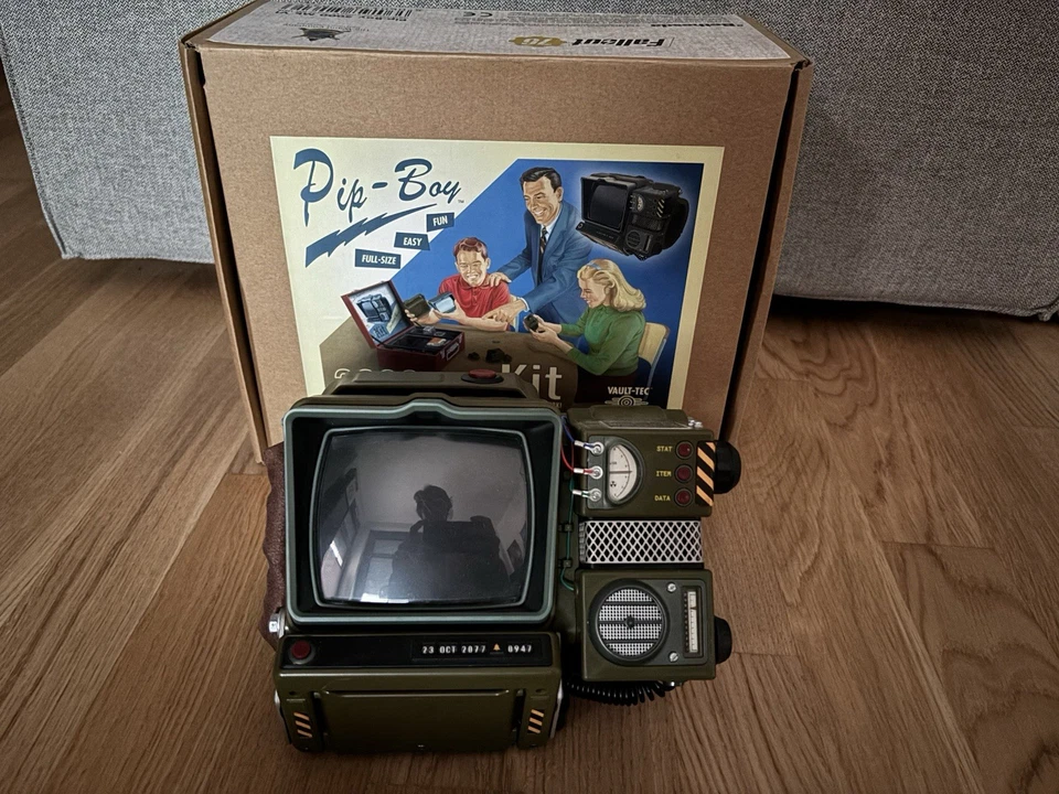 Fallout Pip-Boy 2000 Mk VI – Bausatz von The Wand Company - Bild 2 von 4