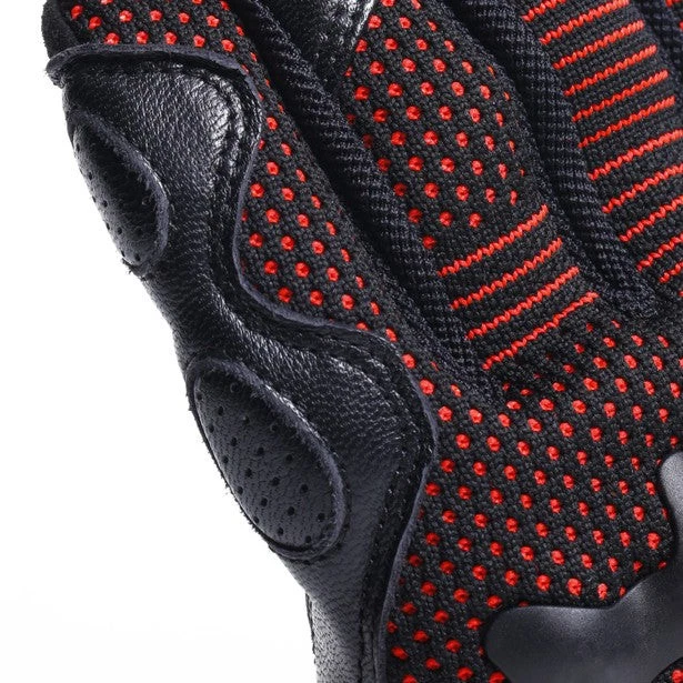 Black Red, photo 9 of 11