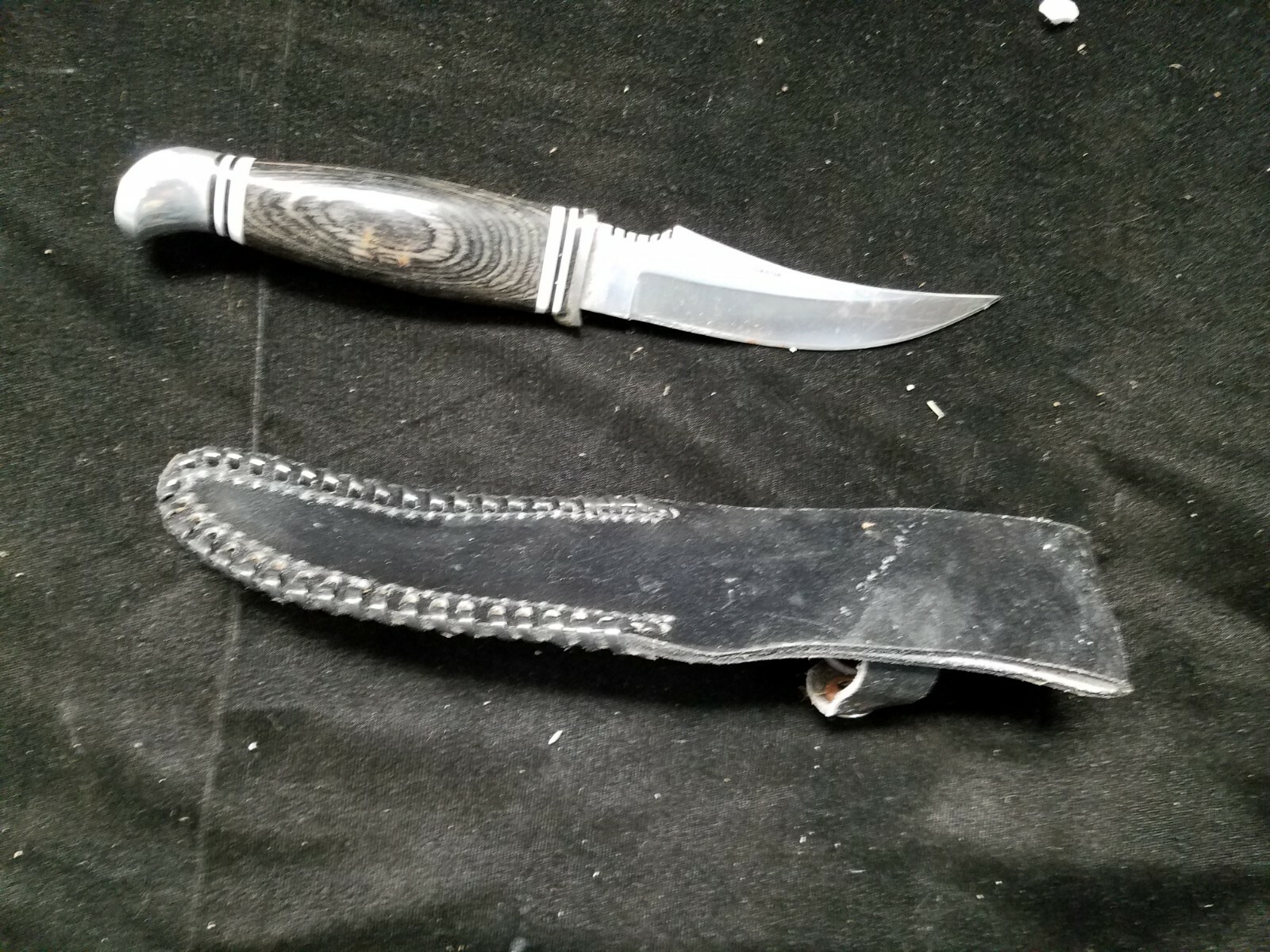 CHIPAWAY Cutlery Fixed Blade Knife w/ Sheath 4" Blade / 9" Total Length