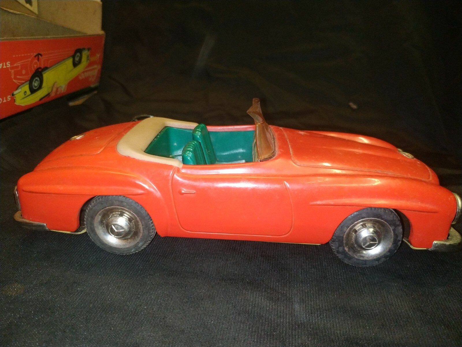 VINTAGE SCHUCO 2095 MERCEDESBENZ TINPLATE TOY CAR BOX WIND UP FERNLENK