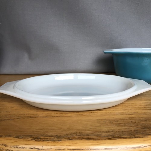 Pyrex Horizon Blue ~ Oval Divided Casserole Baking Dish with Lid ~ 1 1/2 QT. - Picture 7 of 14