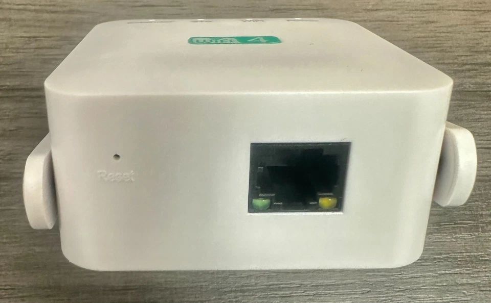 NEW WiFi 300mbps Repeater Wireless Range Extender Free Shipping USPS - Image 2 of 4