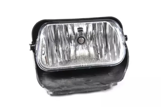 正品通用乘客侧前雾灯 15791434 — 第 3/4 张图片