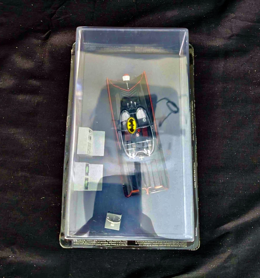 Eaglemoss DC Comics BATMOBILE CLASSIC TV SERIES (1966) Car w/Display Case - Image 3 of 4