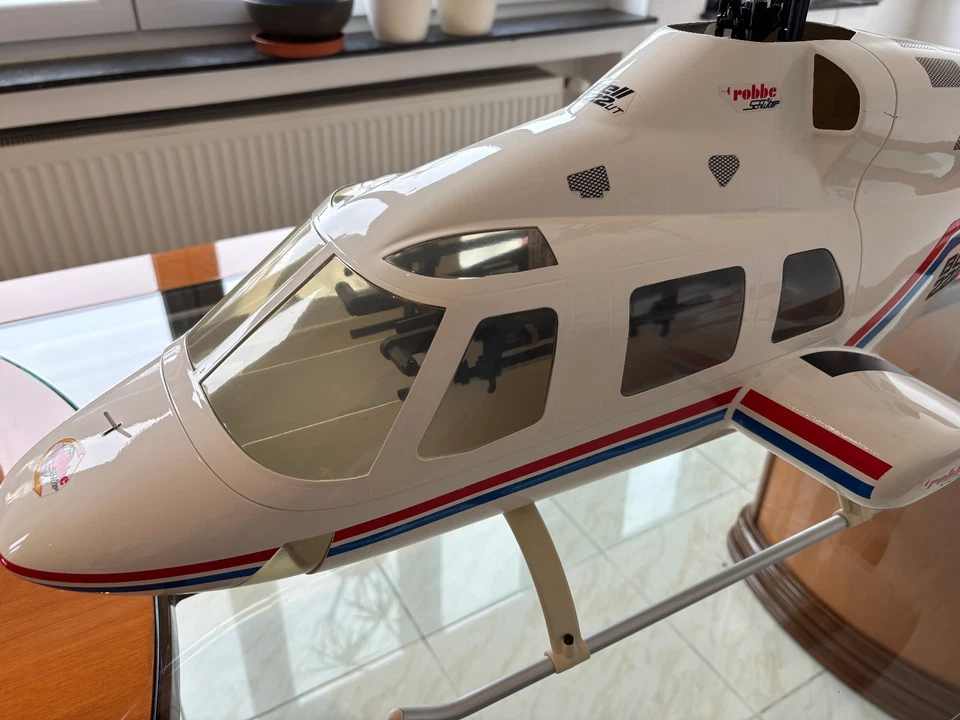 BELL 222 von ROBBE / SCHLÜTER - Bild 2 von 4