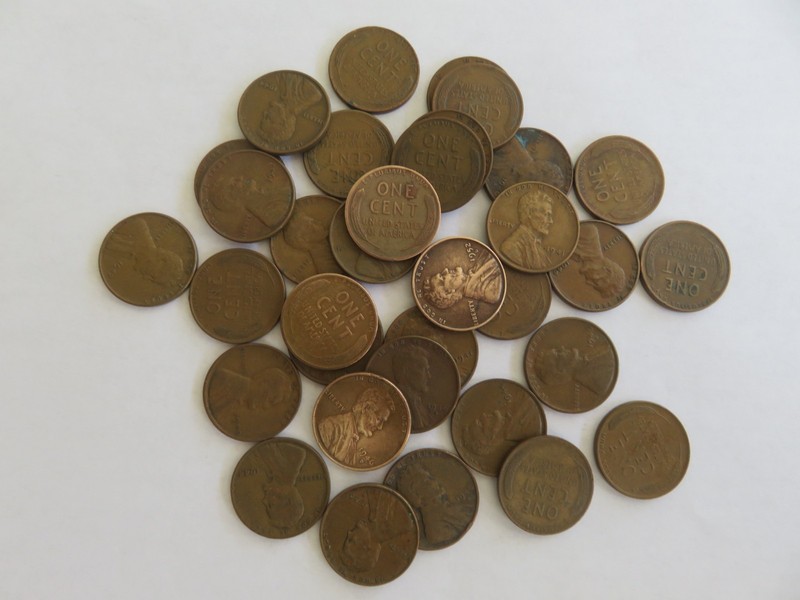 Lot Of 35x Copper Wheat Lincoln Cents Pennies 1940-1956 KM# 132