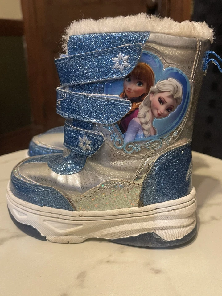 Botas de nieve de invierno Frozen para niña pequeña talla 7 azul/blanco/plateado copo de nieve brillo Foto 4 de 4