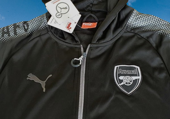 ARSENAL FC 2017-2018 FA COMMUNITY SHIELD PUMA TRACKSUIT HOODIE