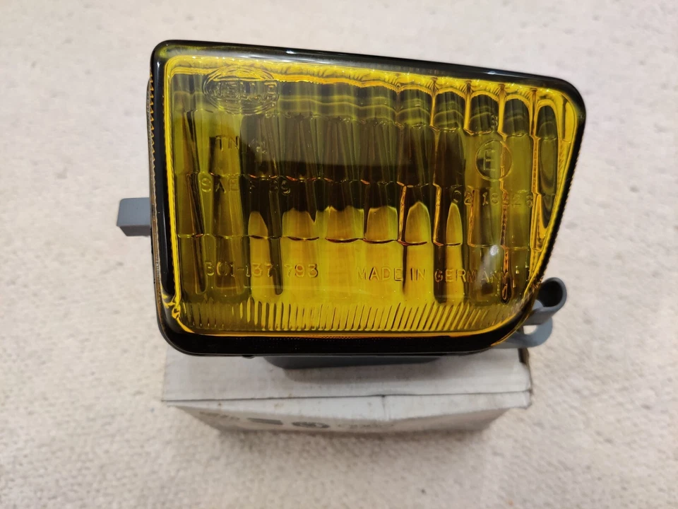 NUOVO Originale VW Jetta Golf 2 Mk II Fendinebbia Vetro Sinistro 191941723C Giallo - Immagine 2 di 4