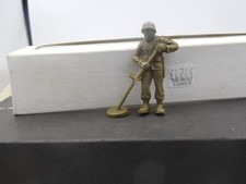 Marx 60mm U.S. Army with Mine Detector in Olive UK Issue