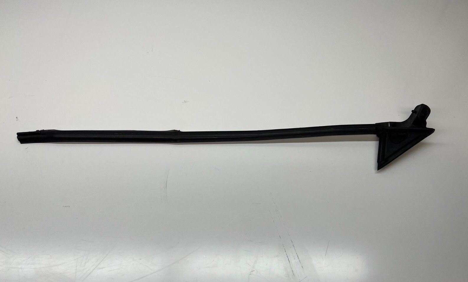 FERRARI 458 ITALIA SPIDER DRIVER LH OUTER DOOR GASKET RUBBER SEAL OEM 81361400