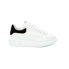 Alexander McQueen Women's Oversized Sneaker in White/Black Size 38.5/8.5 590