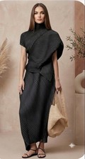 ??Like??Issey Miyake Pleats Architectural 2-piece Co-ord Skirt/top SET.BLACK