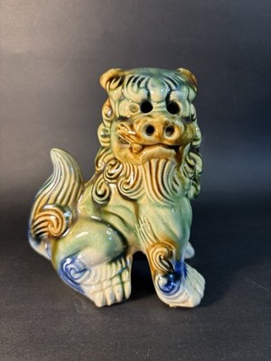 Vintage foo dog Shishi Lion statues ceramic- Crazing 5.25 