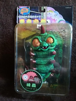 PLANET TOYS Hideshi Hino Sofubi Serie Poisonous Insect Boy (Green Insect)