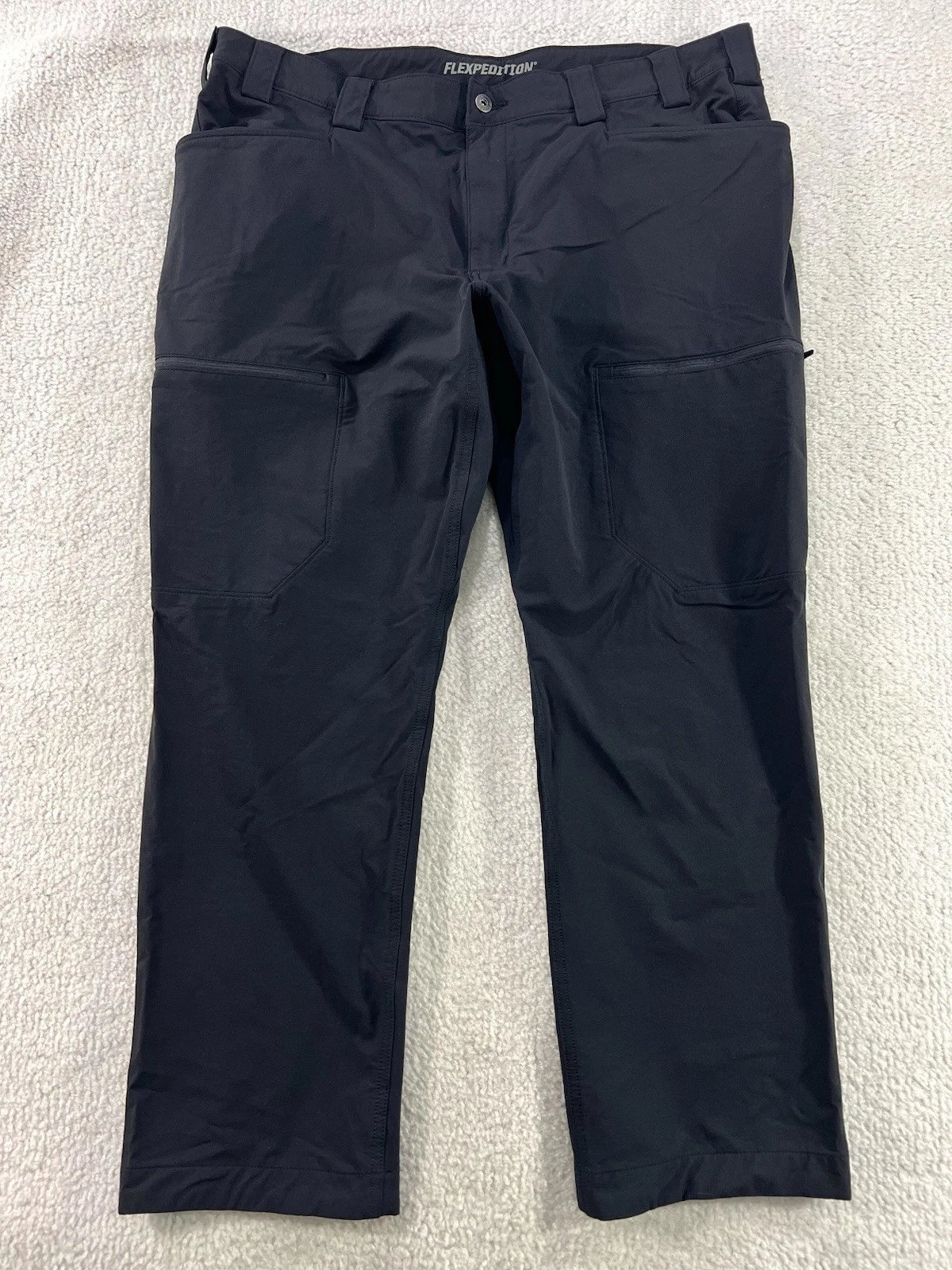 Duluth Flexpedition Cargo Pants Stretch Hiking Fishing Black Mens 42x30 Slim Fit