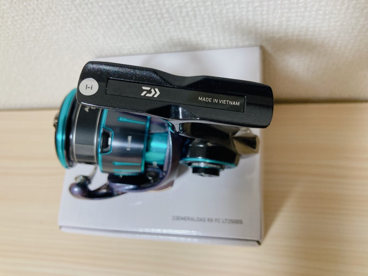 リール 23EMERALDAS RX FC LT2500S Daiwa Spinning Reel 23 EMERALDAS RX FC LT2500S 5.1:1 Fishing